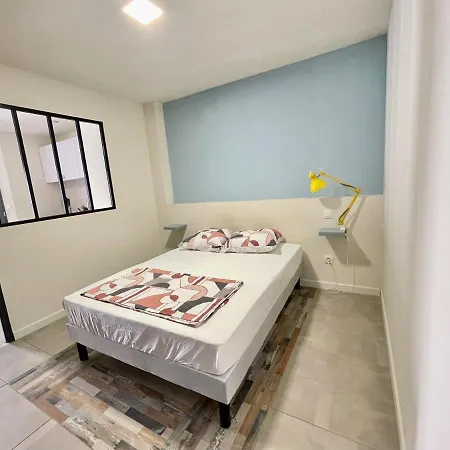 Appart Pop-Art Proche Autoroute, Plages Et Attractions, Wifi - Tv, Deco Stylee, Calme Bessan Exterior photo