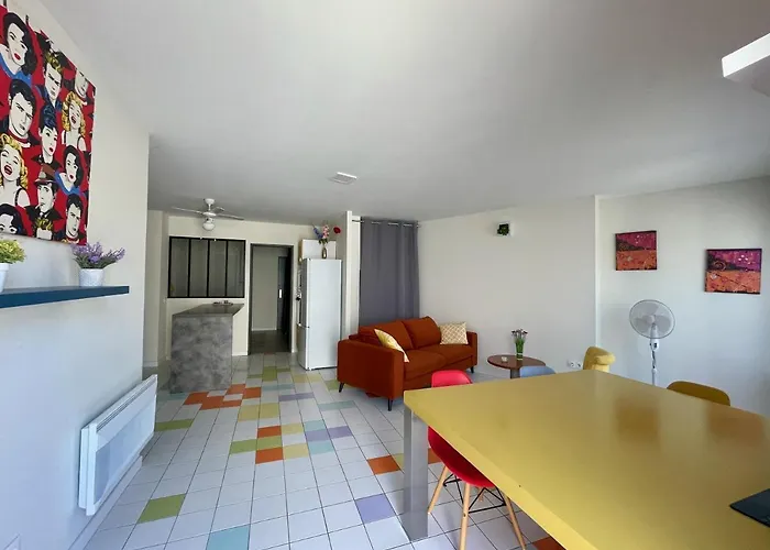 Appart Pop-Art Proche Autoroute, Plages Et Attractions, Wifi - Tv, Deco Stylee, Calme
