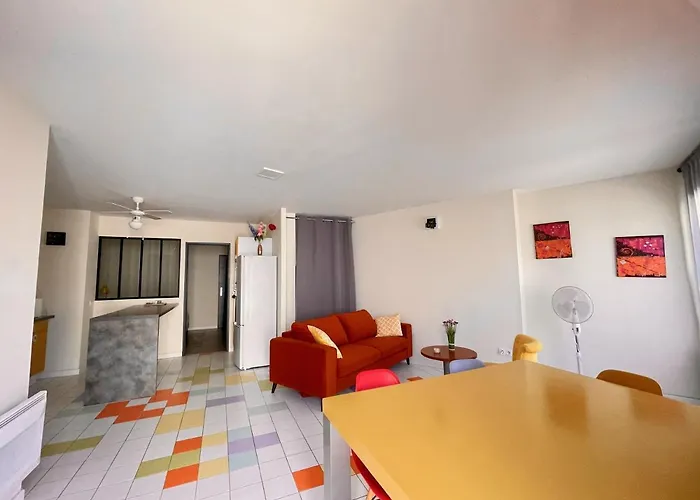Appart Pop-Art Proche Autoroute, Plages Et Attractions, Wifi - Tv, Deco Stylee, Calme
