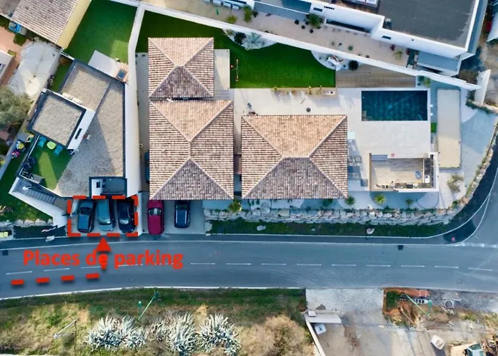 Appart Pop-Art Proche Autoroute, Plages Et Attractions, Wifi - Tv, Deco Stylee, Calme