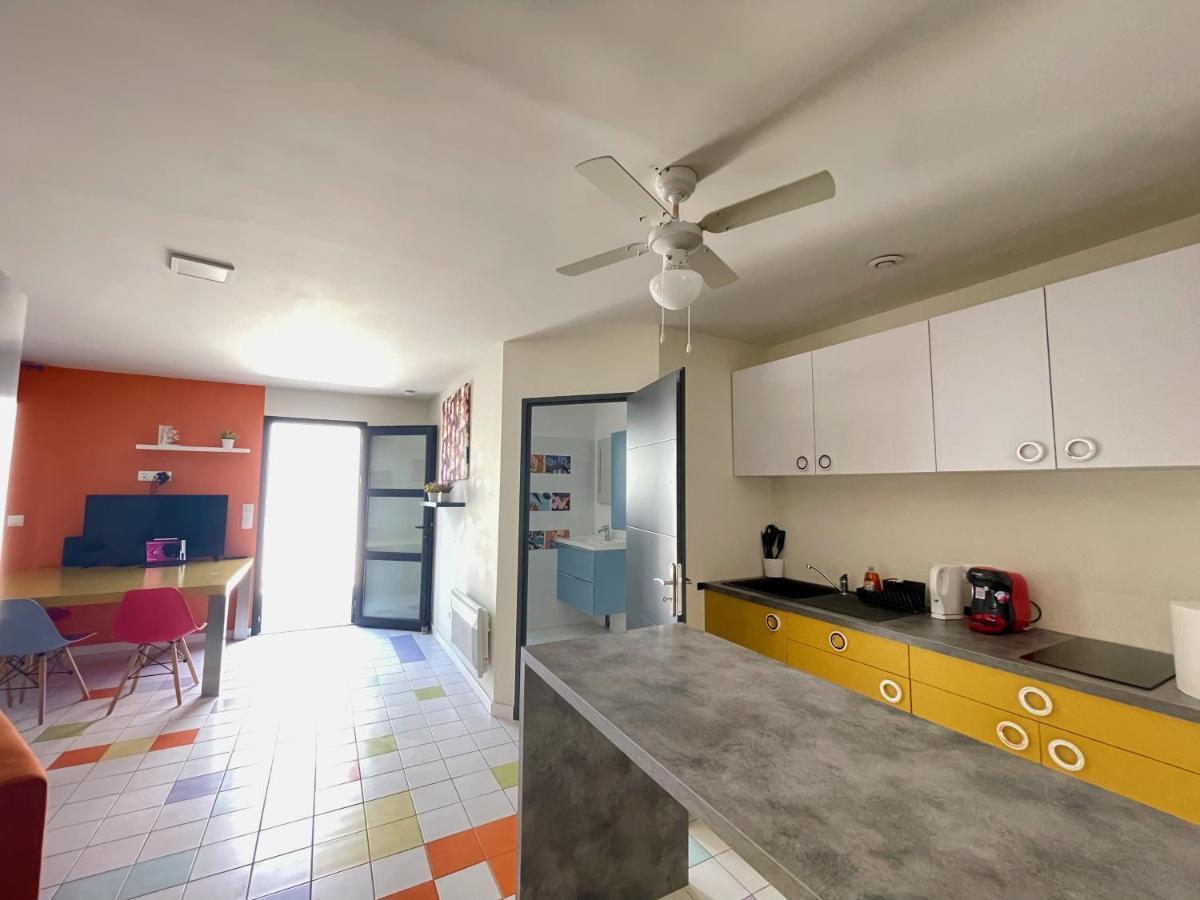 Apartment Pop-art Proche Autoroute, Plages Et Attractions, Wifi - Tv, Deco Stylee, Calme Bessan
