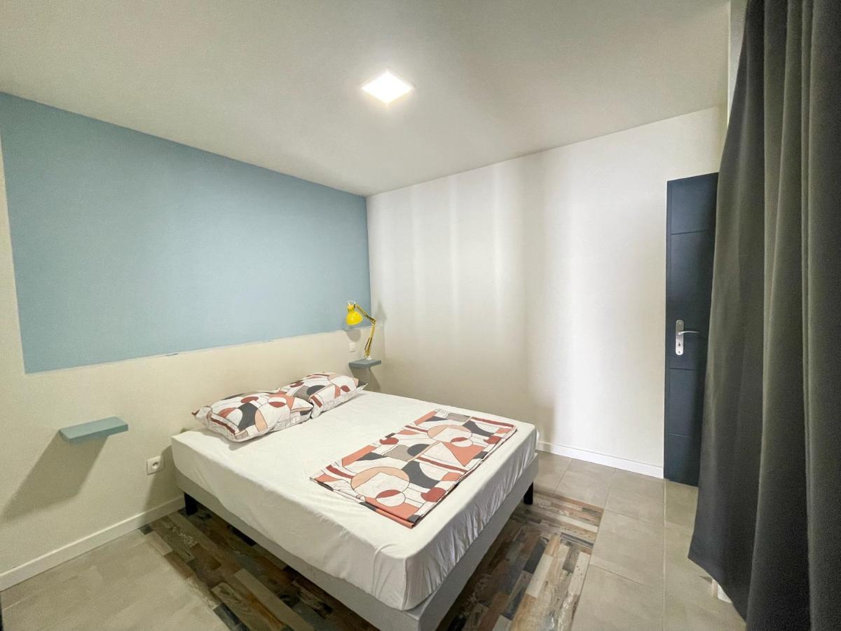 Apartment Pop-art Proche Autoroute, Plages Et Attractions, Wifi - Tv, Deco Stylee, Calme Bessan