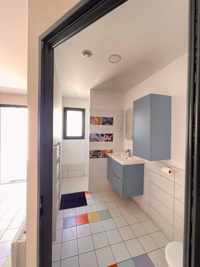 Pop-art Proche Autoroute, Plages Et Attractions, Wifi - Tv, Deco Stylee, Calme Apartment Bessan